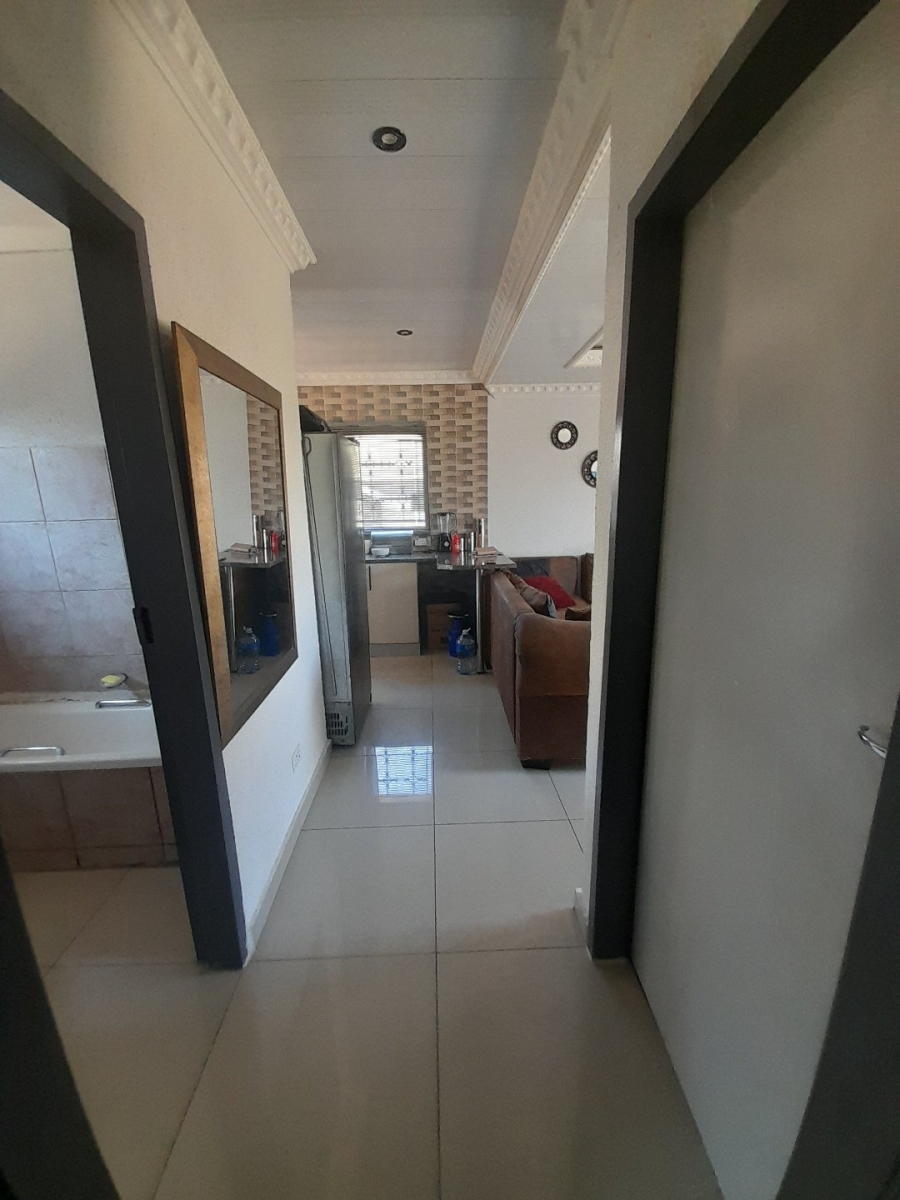 2 Bedroom Property for Sale in Lebanon North West